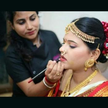 Mirror Ladies Beauty Parlor Kundapura Karnataka India